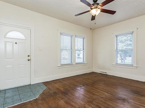 5th image of 2253 Lynch Ave