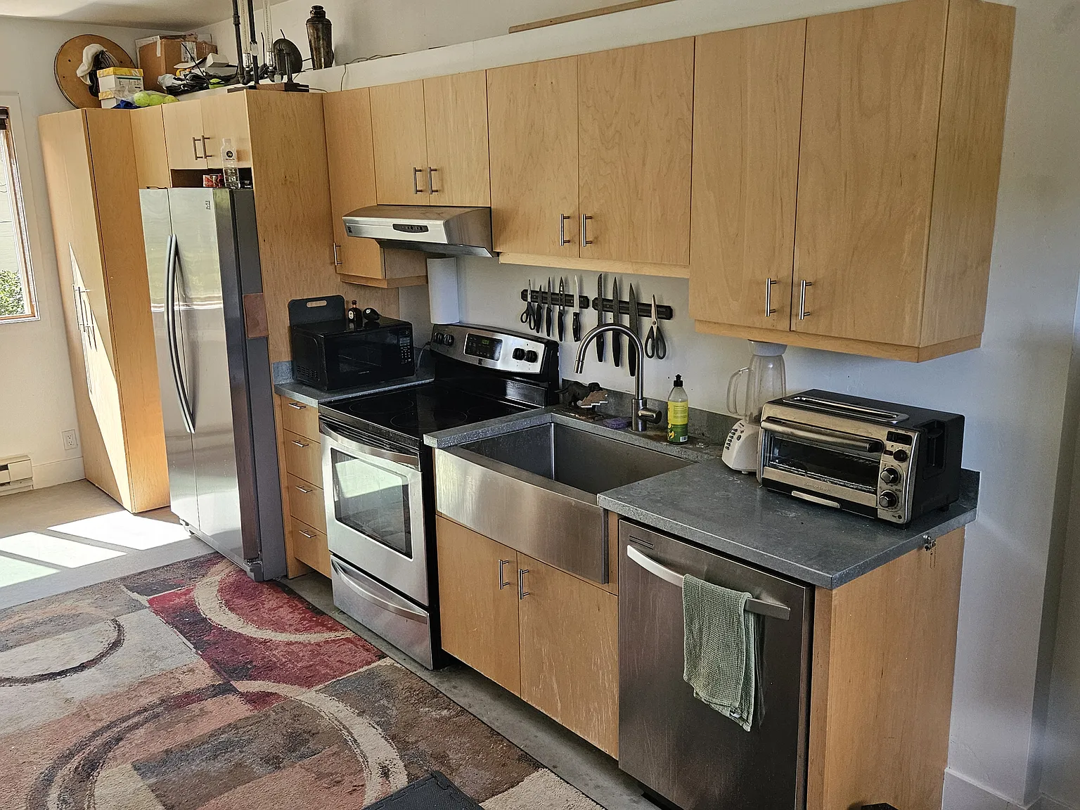 Studio, 650 sqft, $2,450 — Photo 1