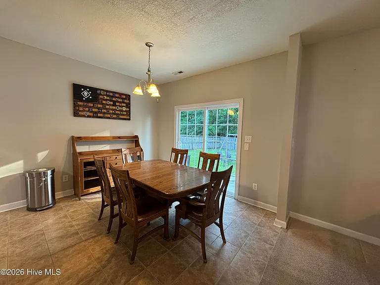 217 Stagecoach Dr — Photo 6