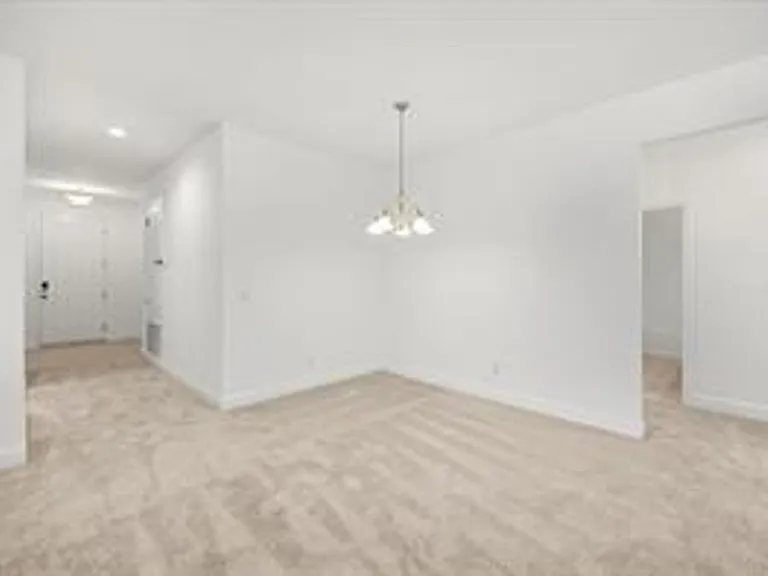7991 Syracuse Dr — Photo 10