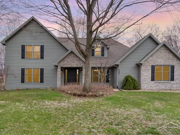 5505 Winchester Ct, Midland, MI 48642