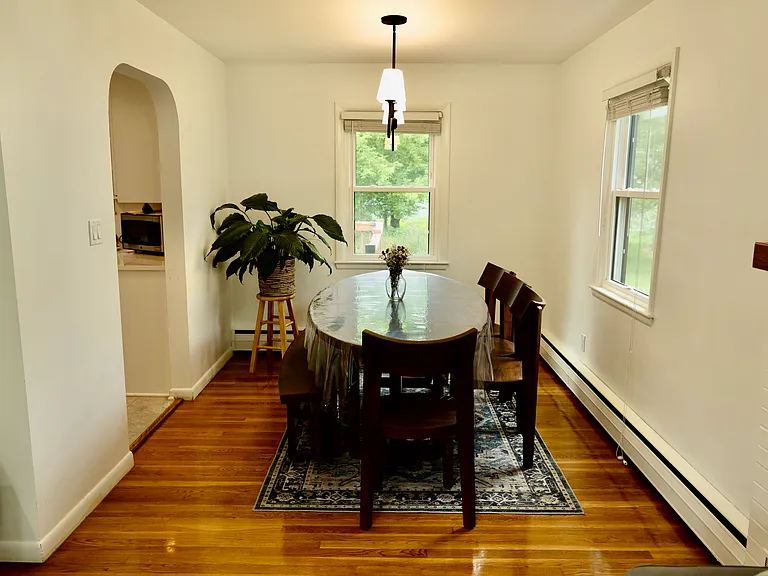 244 Green St — Photo 4