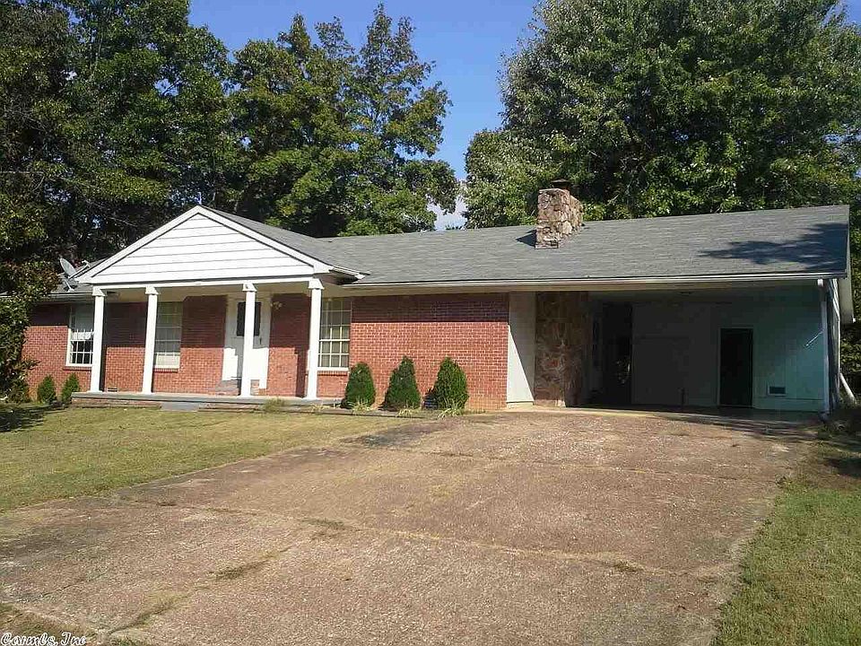 1st image of 504 Ozark Country Cir