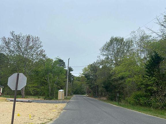 5th image of 800 Vick Ave