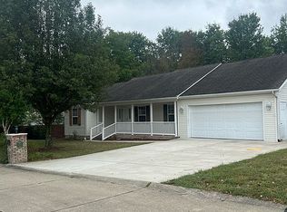 208 Woodline Dr, Milton, WV 25541