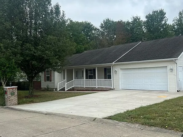 208 Woodline Dr, Milton, WV 25541