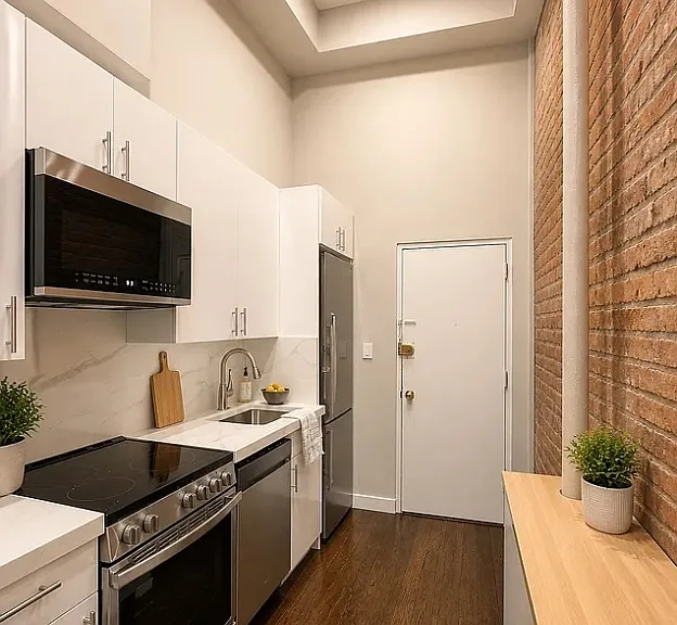 116 E 19th St #2A — Photo 3