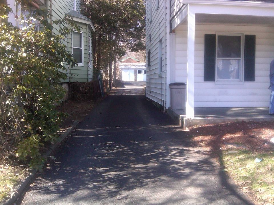 1st image of 208 Dodd St