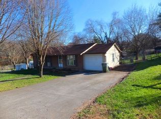 1225 Urban Dr, Morristown, TN 37813