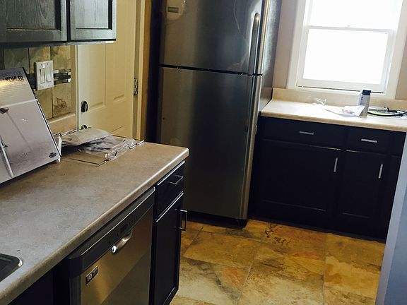 3rd image of 4437 Paseo Blvd