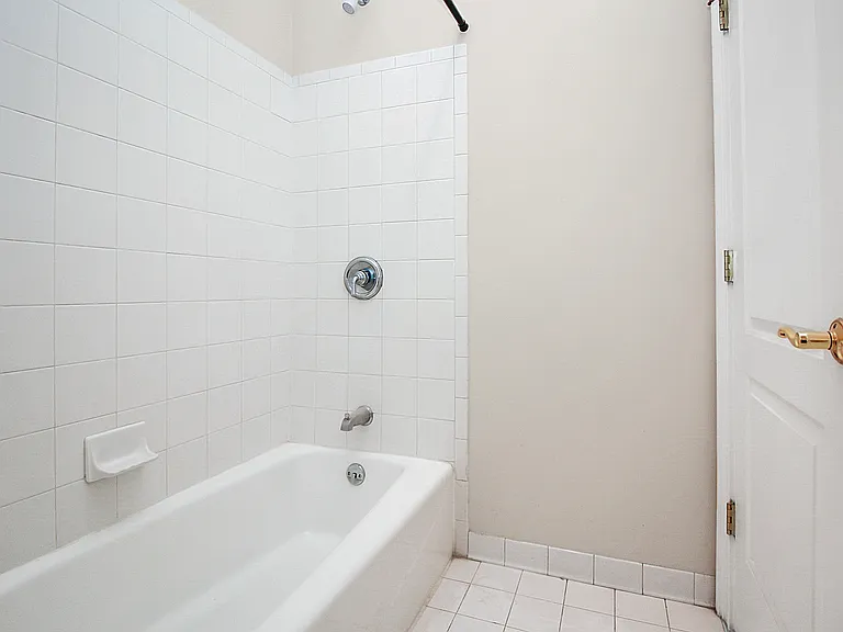 400 N Church St #414-1 — Photo 26