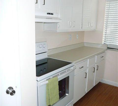 5th image of 708 Oaks Plantation Dr