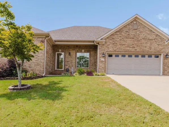 1622 Village Lake Dr, Little Rock, AR 72204