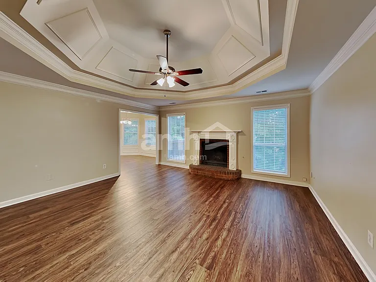 825 Georgian Hills Dr — Photo 8