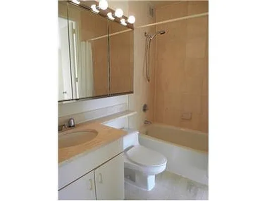 Rented by Douglas Elliman | media 26