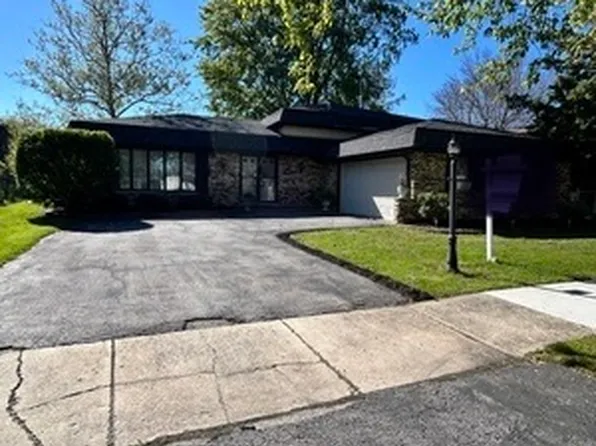 532 S Blackstone Ave, Glenwood, IL 60425