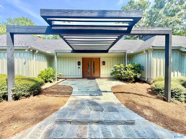 2304 Horsetree Pl SE, Decatur, AL 35601