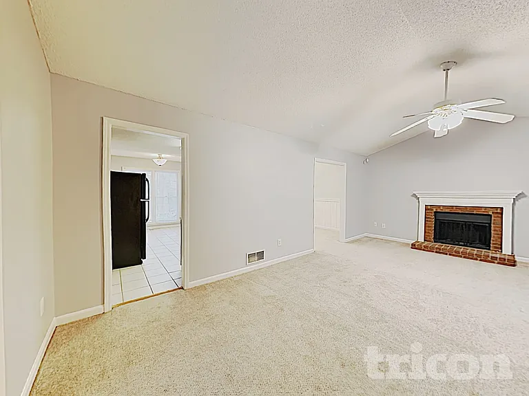 5394 Telford Ct — Photo 5