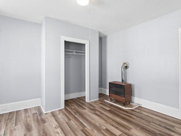 manchester-new-hampshire-74303983 picture