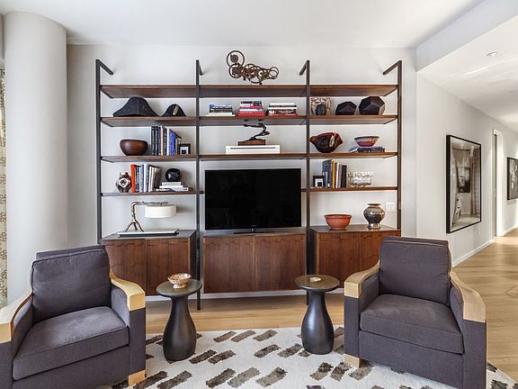 3rd image of 122 Greenwich Ave APT 5