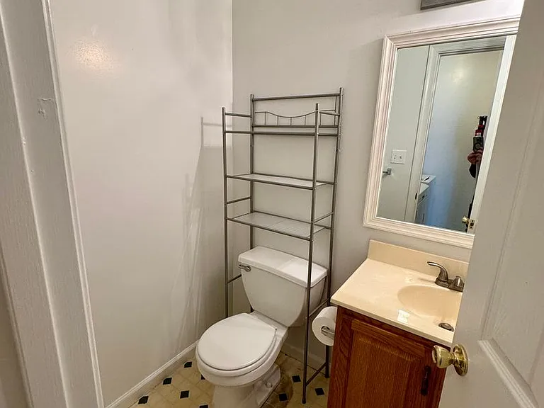 809 Rockwood Dr — Photo 8