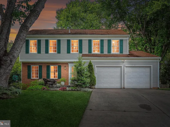 9502 Woodbrooke Ct, Manassas, VA 20110