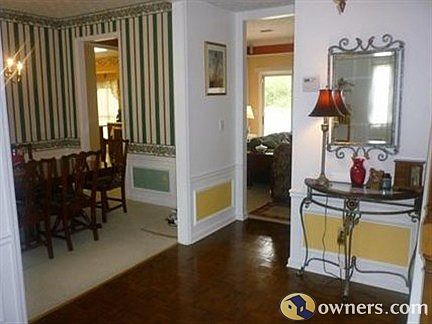 4th image of 302 Cimarron Way