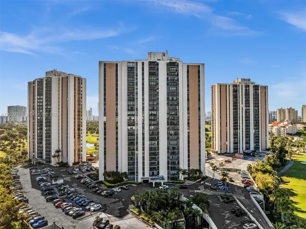 20301 W Country Club Dr APT 622, Aventura, FL 33180