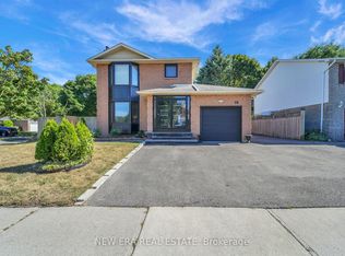 19 Glenabbey Dr, Clarington, ON L1E1C1