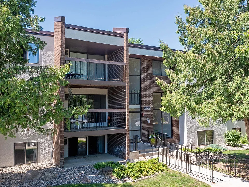 Barbary Knoll Apartments