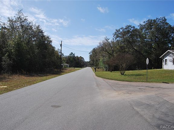 5th image of 8997 N Amboy Dr