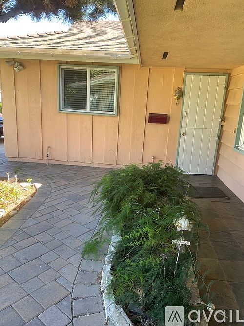 2nd image of 1110 Farrington Dr #A