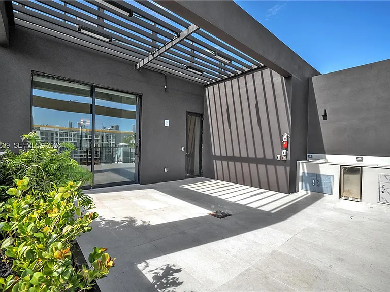 91 NW 27th St #501 — Photo 20