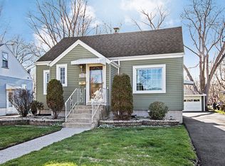 18532 Miller Dr, Lansing, IL