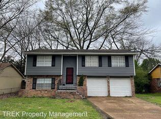 2567 McArthur Dr, Memphis, TN 38128