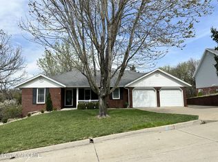1108 Meadows Pl, Jefferson City, MO 65101