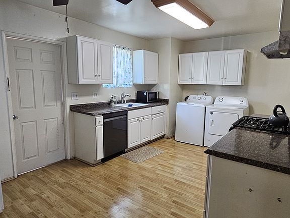 4th image of 604 W Colorado Blvd APT A