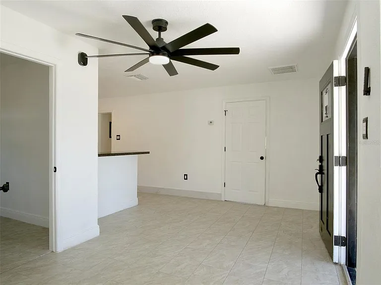 15201 Bailey Hill Rd — Photo 2