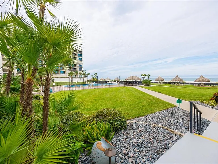 1400 Gulf Blvd #704 — Photo 32