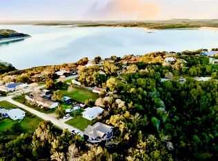1353 Trail Pass Dr, Canyon Lake, TX 78133