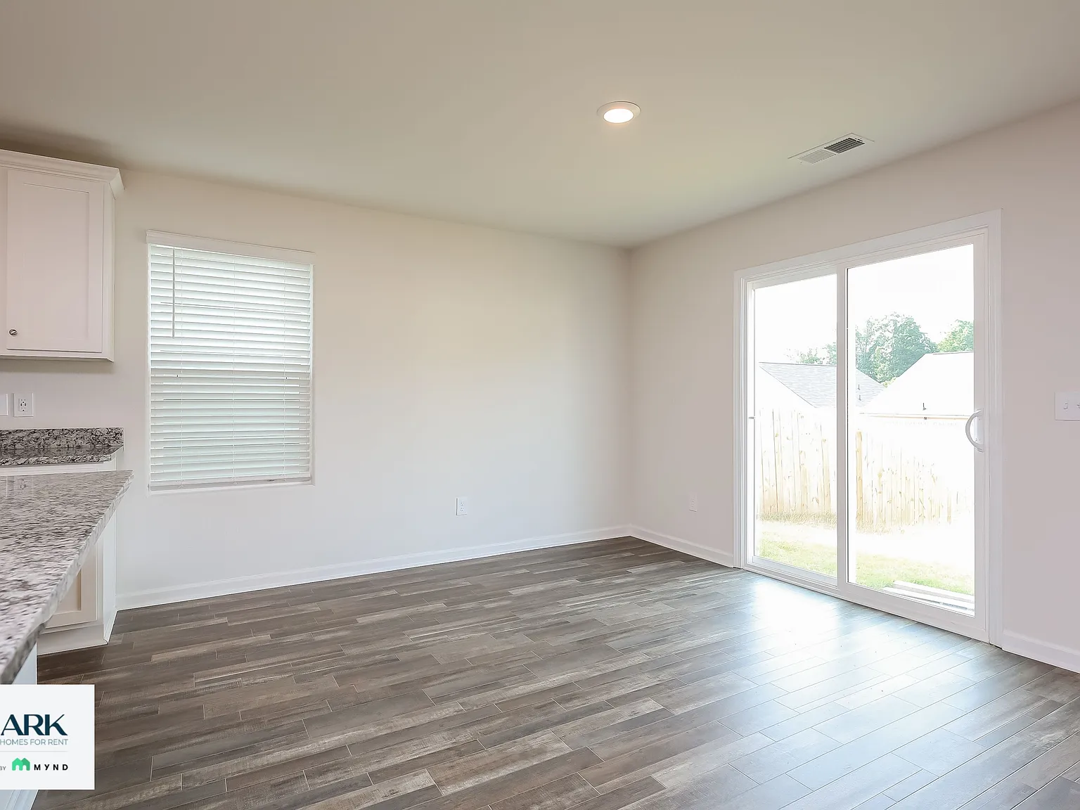 4 bed, 2.5 bath, 2002 sqft, $1,674 — Photo 4