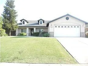 10807 Royal Ascot Ave photo 1