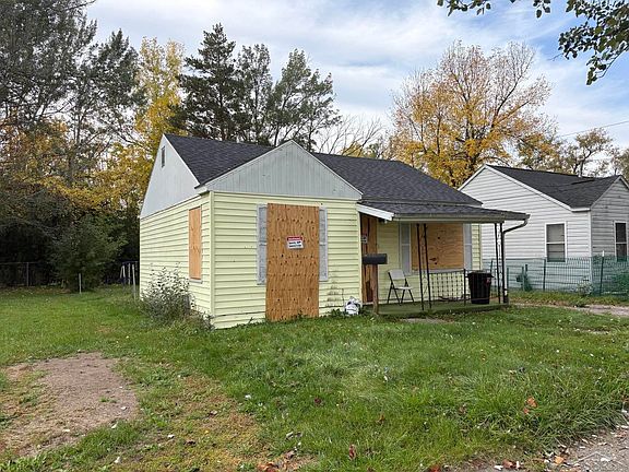 2nd image of 1519 Gilbert St