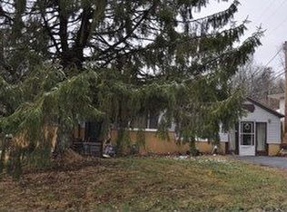 102 Commodore Dr, Belleville, IL 62223