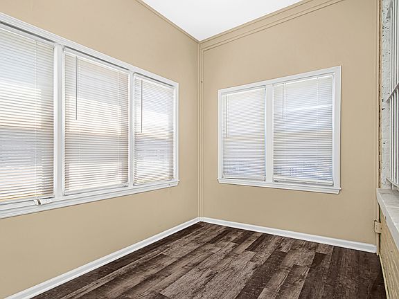 Enclosed porch/sunroom