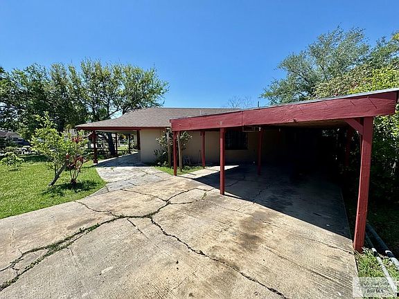 5th image of 424 N Bernal Dr