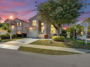 2001 Barcelona Ter, Margate, FL 33063