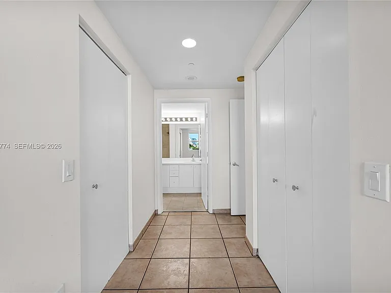2475 Brickell Ave — Photo 28