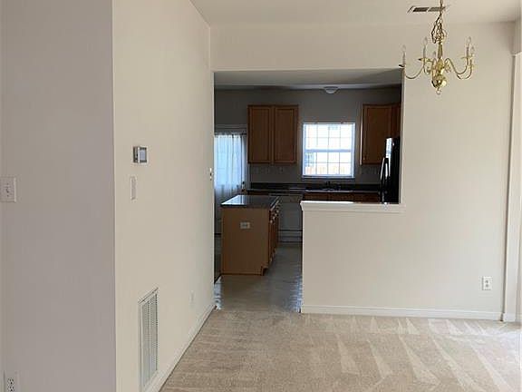 3rd image of 9900 Magnolia Pointe Ct