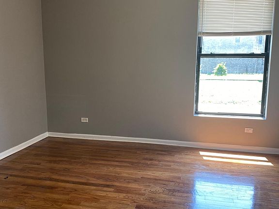 5th image of 4750 S Michigan Ave #2N